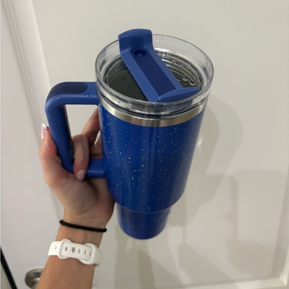 Stanley Blue cup - Picture 2 of 2